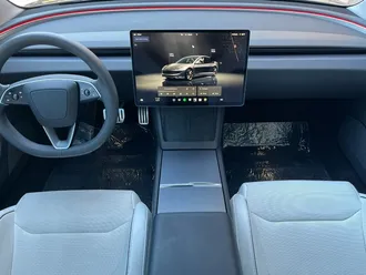 2024 Tesla Model 3 Performance photo 5