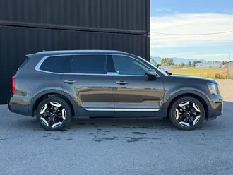2025 Kia Telluride photo 3