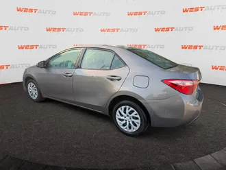 2017 Toyota Corolla photo 3