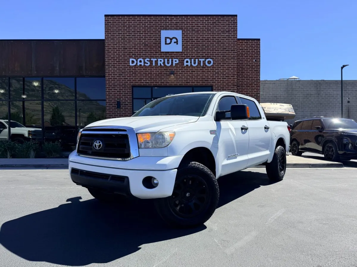 2013 Toyota Tundra Grade 5.7L V8