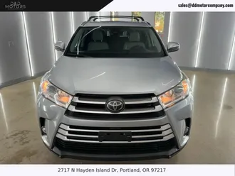 2018 Toyota Highlander photo 2