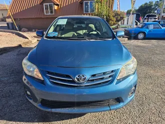 2013 Toyota Corolla photo 2