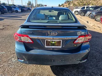 2013 Toyota Corolla photo 6