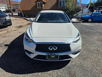 2018 Infiniti QX30 photo 2