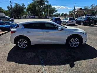 2018 Infiniti QX30 photo 4