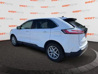 2022 Ford Edge photo 3