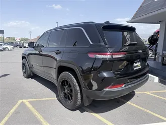 2023 JEEP GRAND CHEROKEE photo 7