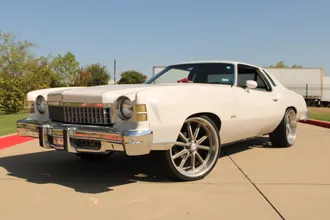 1974 Chevrolet Monte Carlo photo 3