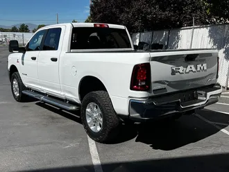 2025 RAM 2500 Big Horn photo 5