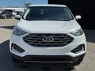 2022 Ford Edge photo 2