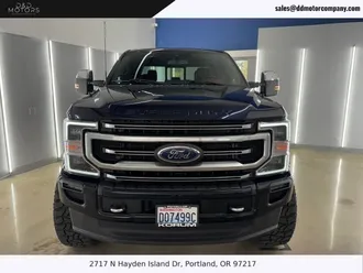 2022 Ford F350 Super Duty Crew Cab photo 2