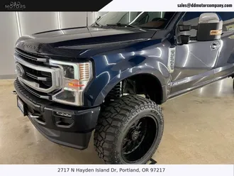 2022 Ford F350 Super Duty Crew Cab photo 4