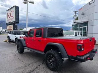 2021 Jeep Gladiator photo 3
