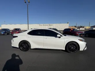 2021 Toyota Camry photo 2