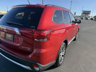 2016 Mitsubishi Outlander photo 5