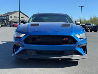 2018 Ford Mustang photo 2
