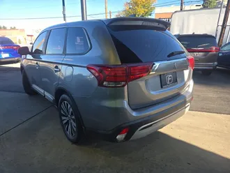 2019 Mitsubishi Outlander photo 6