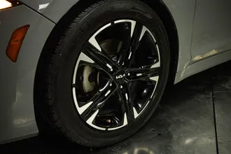 2022 KIA K5 photo 3
