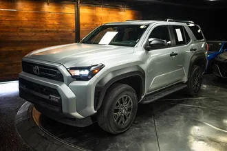 2025 TOYOTA 4RUNNER photo 2