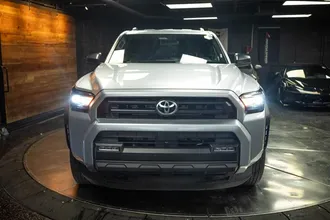 2025 TOYOTA 4RUNNER photo 4