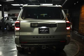 2025 TOYOTA 4RUNNER photo 6