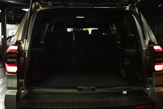 2025 TOYOTA 4RUNNER photo 7