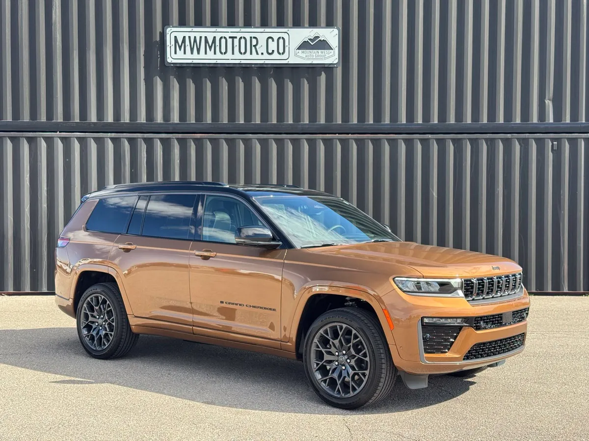 2027 Jeep Grand Cherokee L Summit