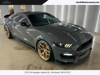 2018 Ford Mustang photo 3