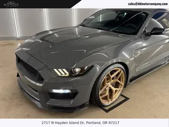 2018 Ford Mustang photo 4
