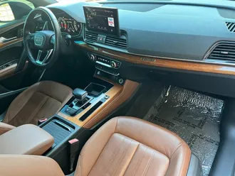 2021 Audi Q5 quattro Premium Plus photo 7
