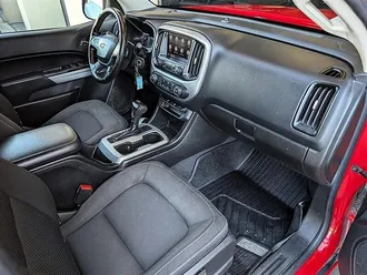 2019 Chevrolet Colorado LT photo 4