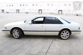 1996 Cadillac SLS photo 2
