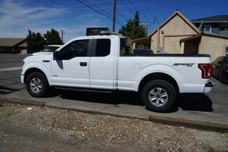 2016 Ford F150 Super Cab photo 5
