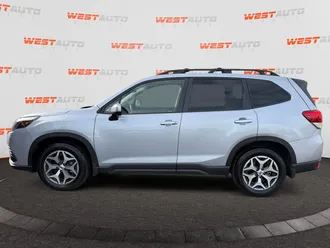 2024 Subaru Forester photo 2