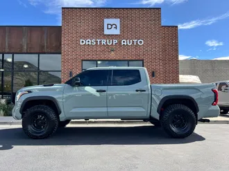 2022 Toyota Tundra Hybrid photo 3