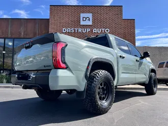 2022 Toyota Tundra Hybrid photo 6