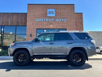 2020 Toyota 4Runner photo 3