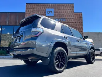 2020 Toyota 4Runner photo 6