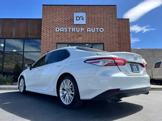 2019 Toyota Camry photo 4