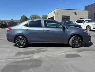 2015 Toyota Corolla photo 4