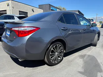 2015 Toyota Corolla photo 5