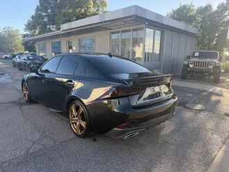 2019 Lexus IS 300 photo 3