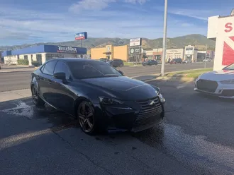 2019 Lexus IS 300 photo 7