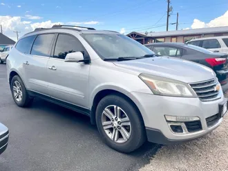 2016 Chevrolet Traverse photo 2