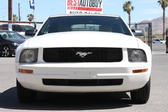 2008 Ford Mustang photo 3