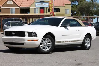 2008 Ford Mustang photo 5