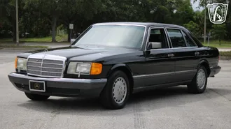 1991 Mercedes-Benz 560SEL photo 3