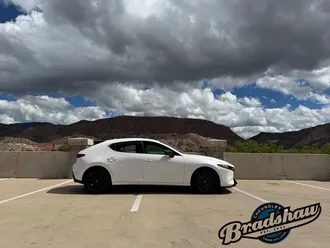 2024 Mazda Mazda3 photo 3