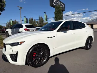 2020 Maserati Levante photo 4