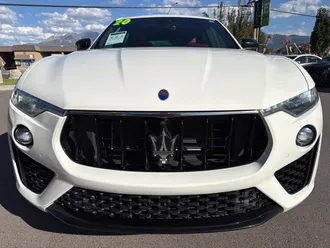 2020 Maserati Levante photo 6